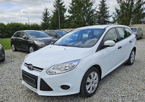 Ford Focus cena 23900 przebieg: 156000, rok produkcji 2014 z Piwniczna-Zdrój małe 379